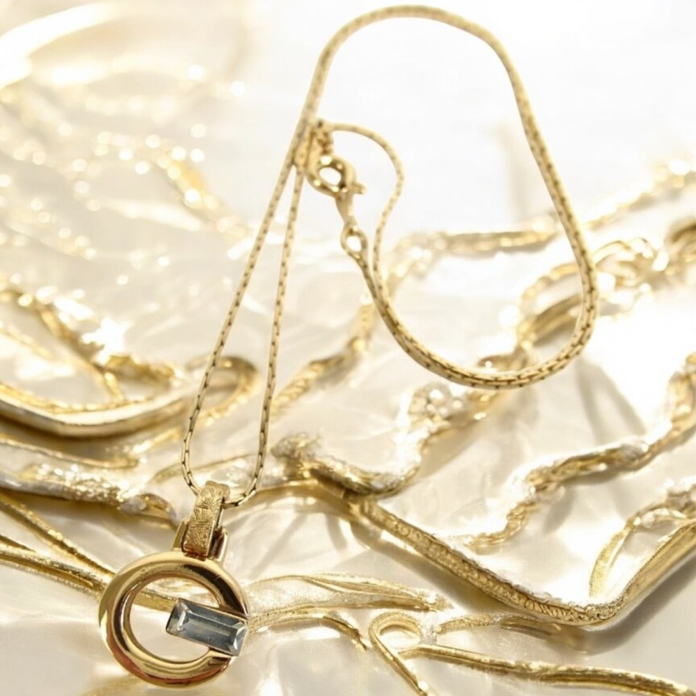 GIVENCHY G-Logo Necklace 🤩 - Picture 2 of 10
